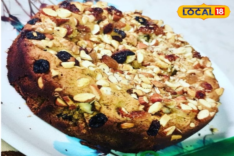 क्रिसमस के दिन खुशी बांटने के लिए घरों में केक बनाया जाता है क्रिसमस के दिन खुशी बांटने के लिए घरों में केक बनाया जाता है