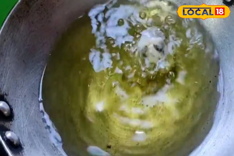 घी मे सुनहरा तक तले 