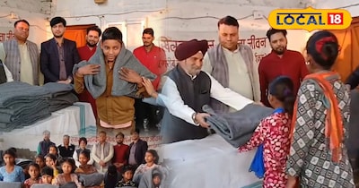 विश्व हिंदू परिषद द्वारा बाटे गए कंबल