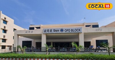 माइक्रोस्कोपी टेस्ट सस्ता है, लेकिन कई बार टीबी के बैक्टीरिया पकड़ मे नहीं आते.