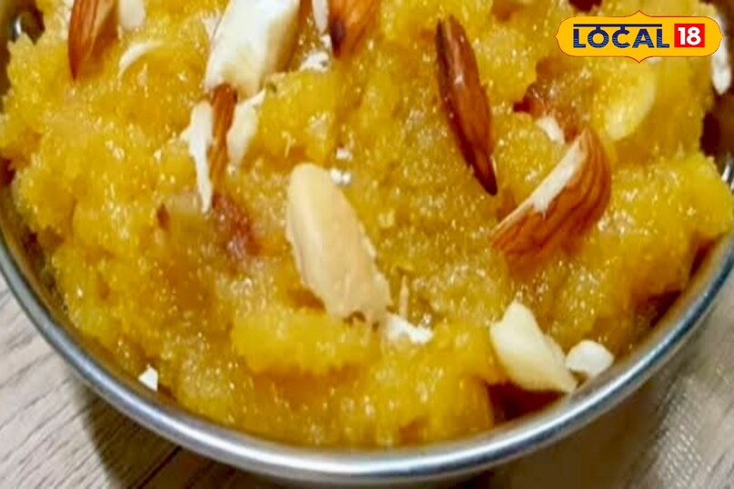 आगे कहा कि शुरुआत में दाल पूरा घी सोख लेगी, लेकिन जैसे-जैसे यह पकती जाएगी, खुशबू आने लगेगी और रंग सुनहरा होने लगेगा. करीब 20 से 25 मिनट में दाल घी छोड़ने लगेगी. यही संकेत है कि भुनाई सही दिशा में जा रही है. 