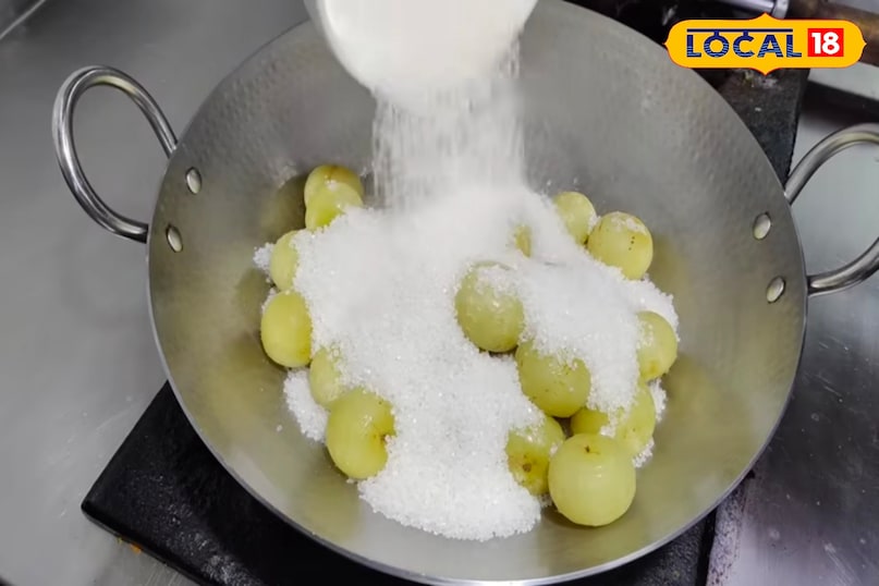 शक्कर या मिश्री मिलाकर करें तैयार 