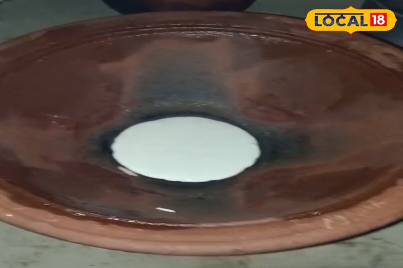 ना तेल, ना मसाला: मिट्टी के बर्तन में पकता है झारखंड का यह खास पिठा, स्वाद और सेहत दोनों का खजाना; जानिए इसकी रेसिपी