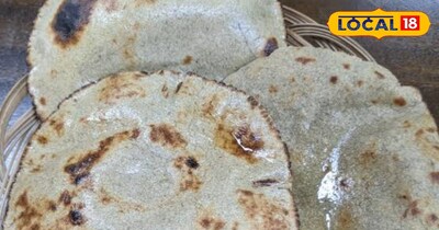 बाजरे की रोटी।