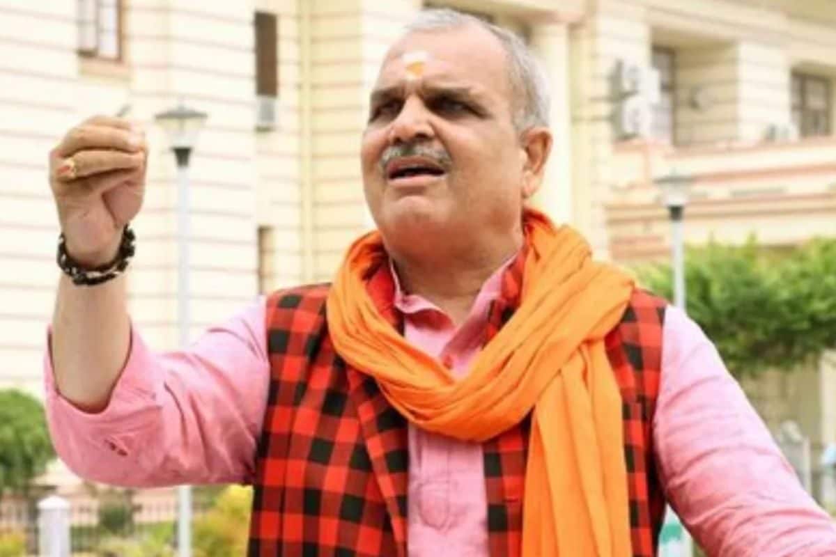 जिनको बुर्का से प्यार है, वो पाकिस्तान-इराक चले जाएं, बचौल का बड़ा बयान