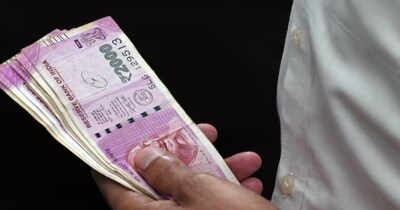 होम लोन बनाम सेल्फ फंडिंग, कैसे चुनें घर खरीदने का सही तरीका. (Image:News18) 