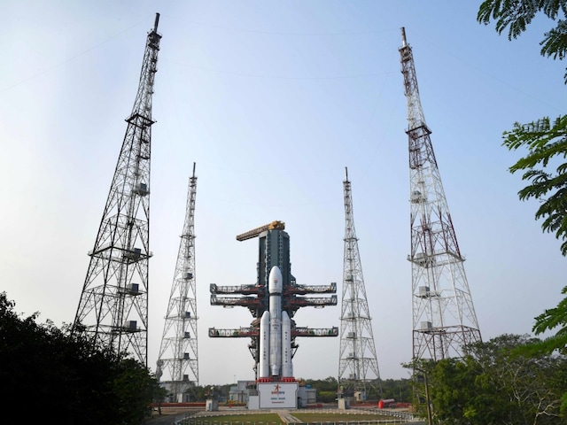 स्पेस में खुलेगी 2400 फीट की 'छतरी', इसरो का 'बाहुबली' आज उठाएगा सबसे भारी बोझ