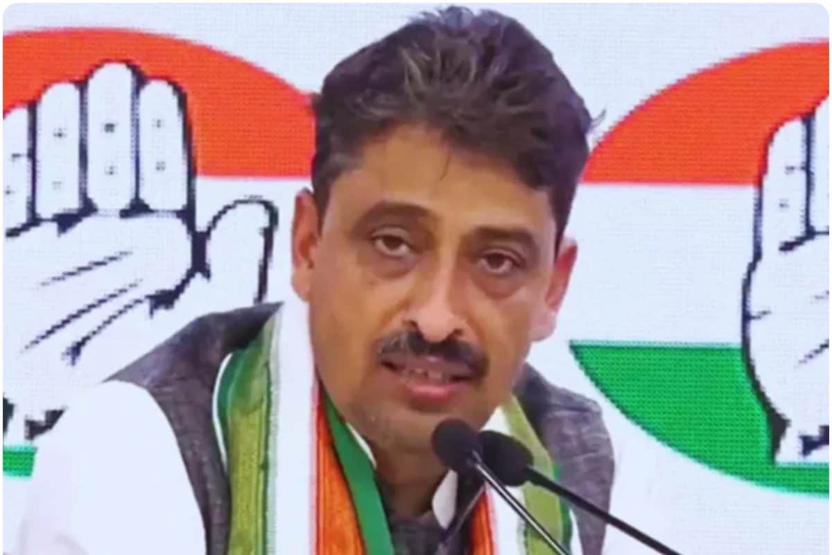 आरोप: RSS की स्थापना 1925 में हुई तो 1947 तक वंदे मातरम को क्यों नहीं अपनाया