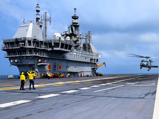 नेवी को मिला 'उड़ता किला', गोवा में एक और MH-60आर हेलिकॉप्टर स्क्वाड्रन कमीशन