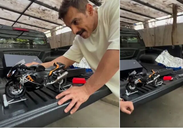 फैन ने जॉन अब्राहम को गिफ्ट की 'बेबी' हायाबुसा, खुशी से फूले नहीं समाए एक्टर