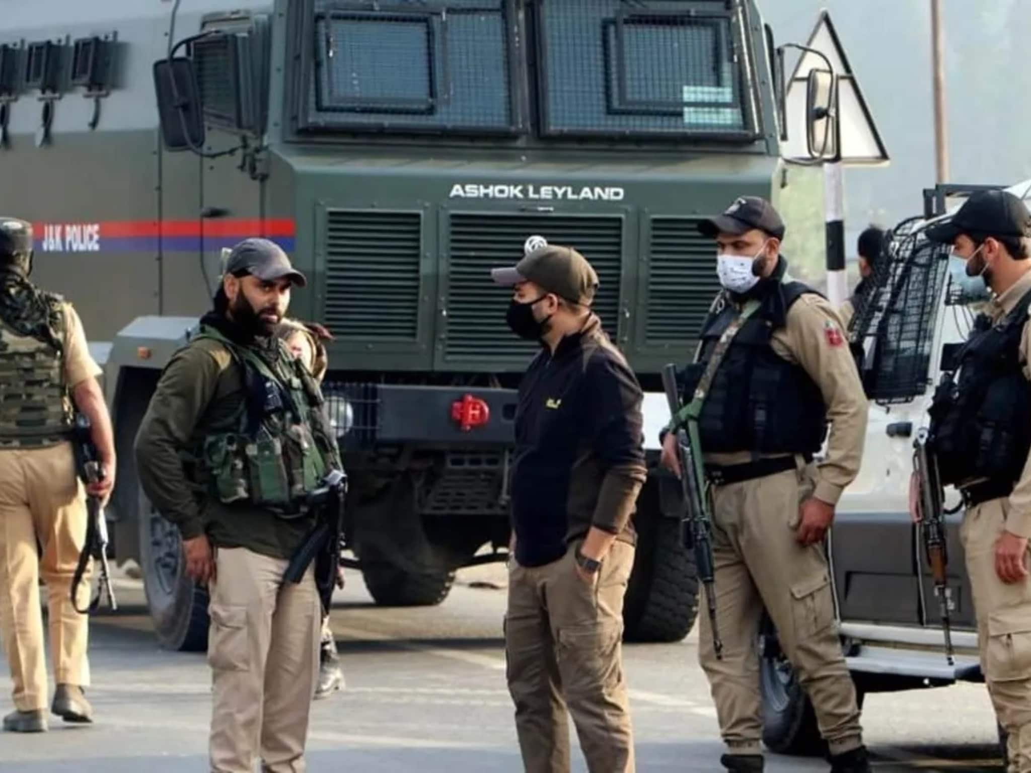 अमेरिका-जर्मनी में बैठकर कश्मीर को सुलगाने की साजिश 3 लोगों पर केस दर्ज