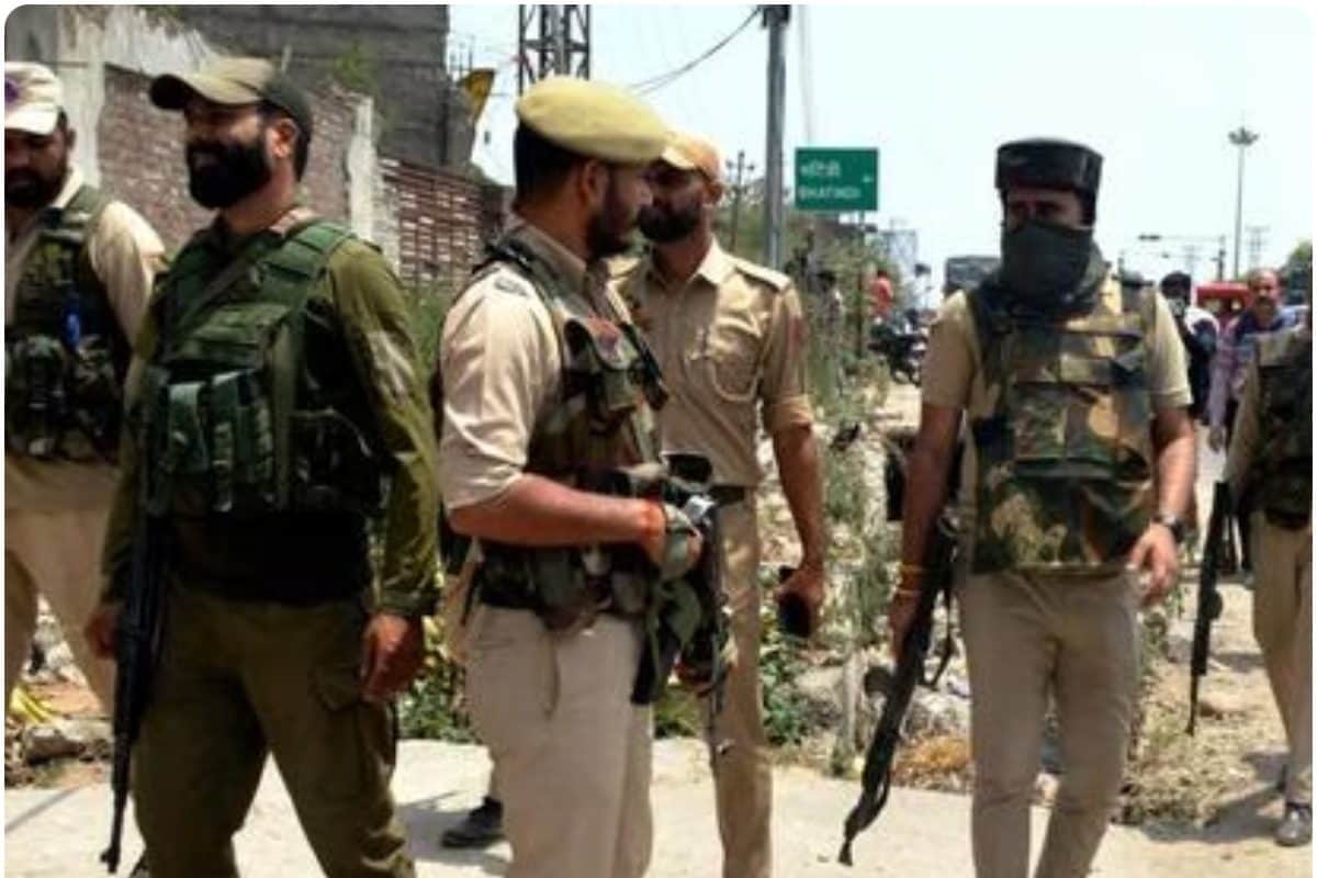 पाकिस्तानी आतंकी हैंडलर के खिलाफ सर्जिकल स्ट्राइक कुर्क हुई लाखों की संपत्ति PoK में बैठ रचता था साजिश