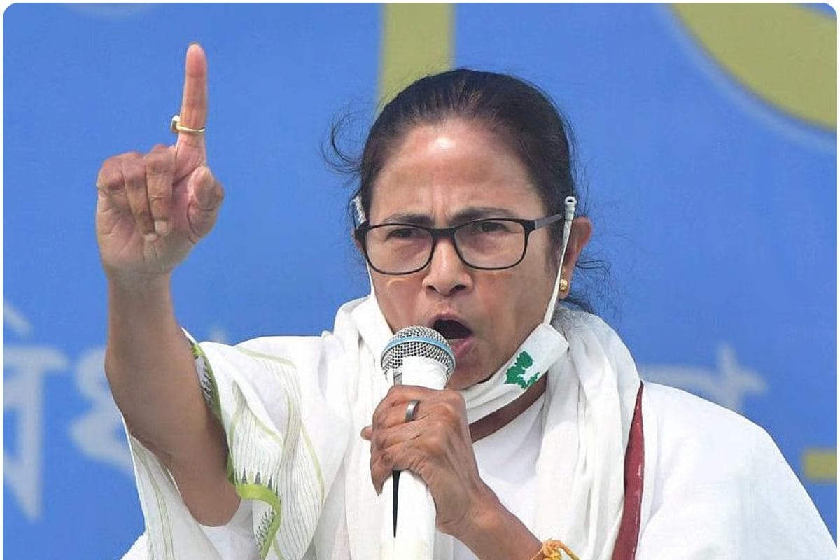 मॉडर्न जिन्ना बन चुकीं ममता बनर्जी की अगुवाई में बंगाल को तबाह किया जा रहा