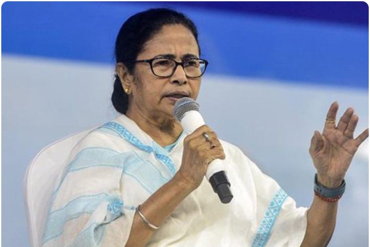 मेरी आखिरी सांस तक बंगाल कोई डिटेंशन कैंप नहीं ममता ने SIR पर केंद्र को घेरा