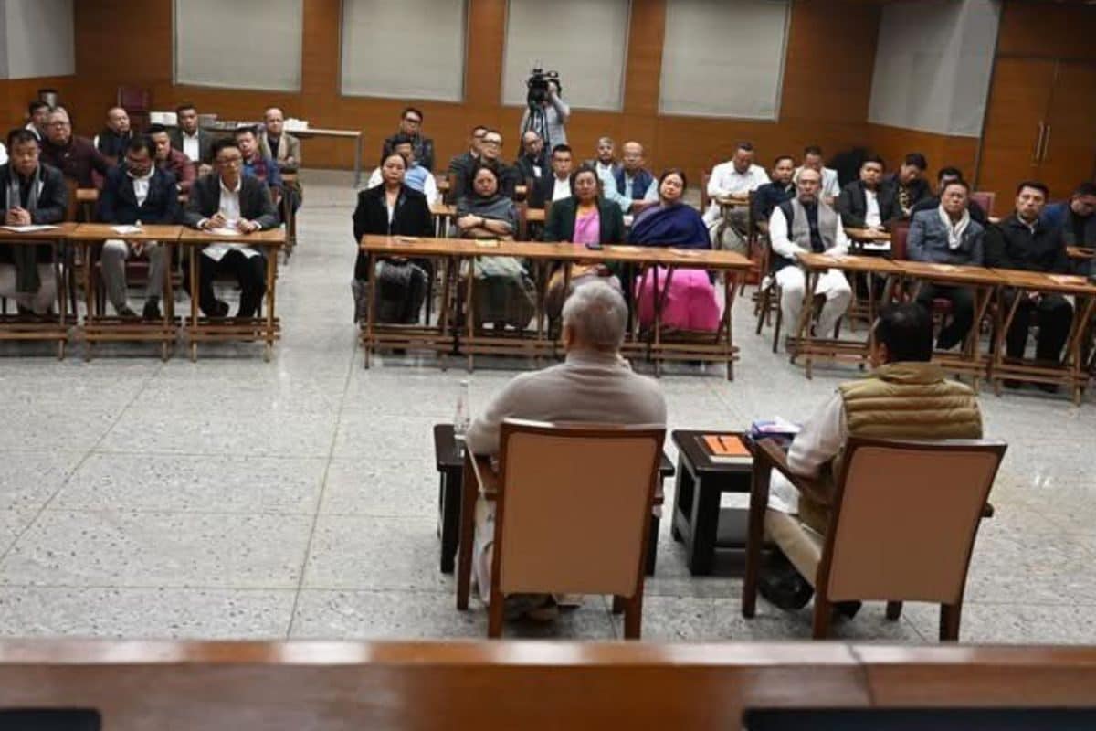 30 महीने बाद मणिपुर से आया सुखद समाचार ये तस्वीर आपके भी दिल को देगी सुकून