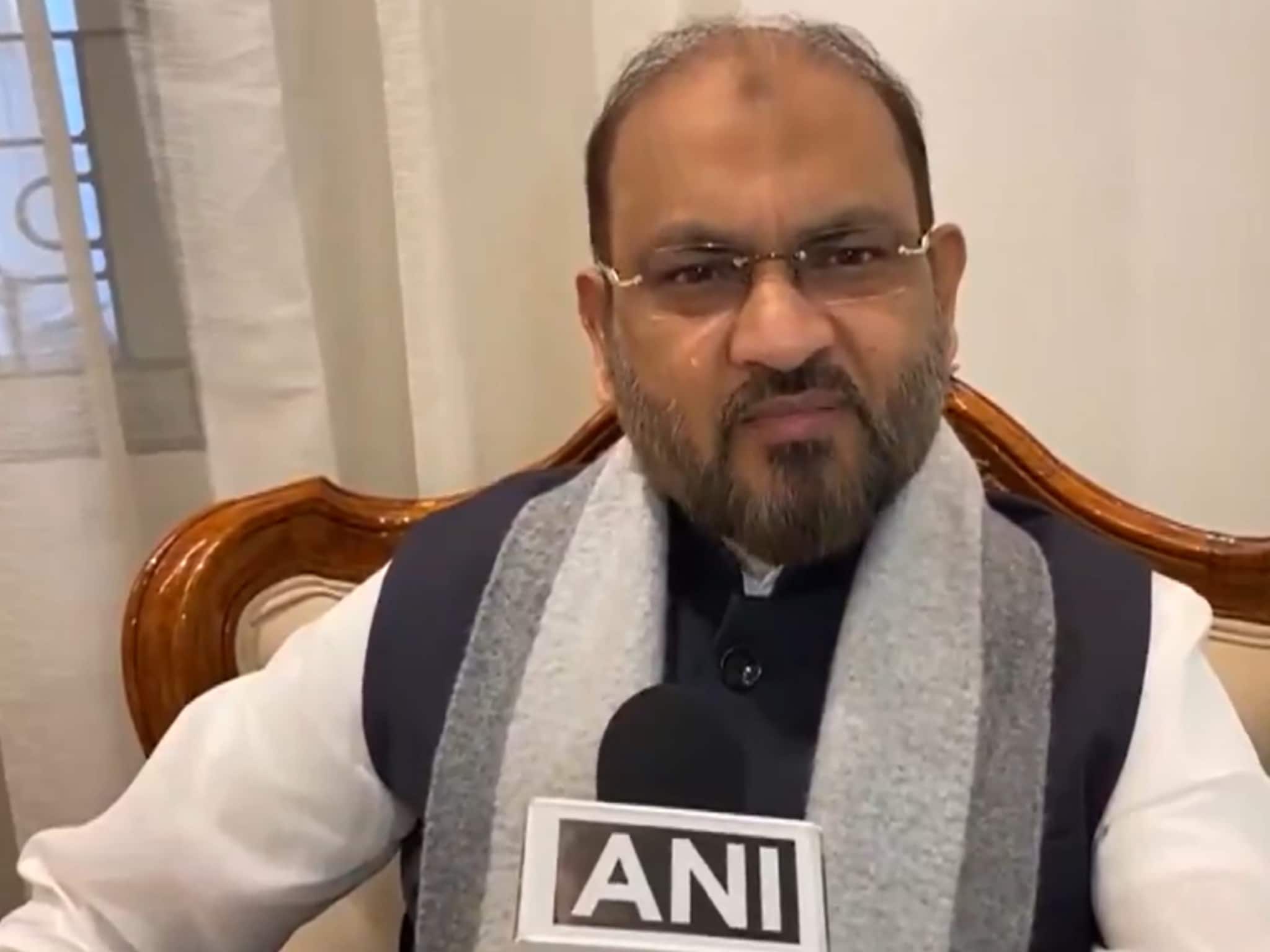 खरगे को हटाइए प्रियंका को बनाइए चीफ सोनिया को MLA ने लिखा खत क्या डिमांड