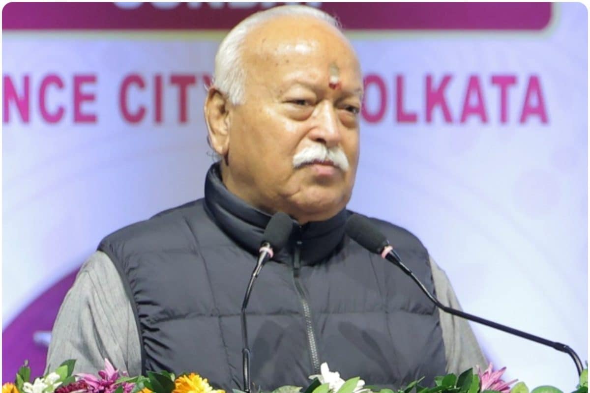 बांग्लादेश में हिंदुओं के लिए कुछ करना होगा बंगाल की धरती से भागवत का इशारा