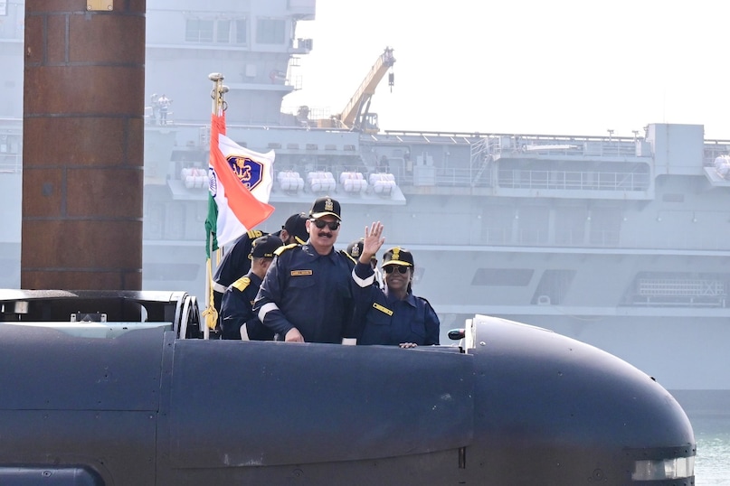 President Droupadi Murmu submarine visit, President Droupadi Murmu, राष्ट्रपति द्रौपदी मुर्मू , राष्ट्रपति द्रौपदी मुर्मू पनडुब्बी यात्रा, प्रोजेक्ट 75 , Indian Navy, INS Vagsheer, Kalvari class submarine, Atmanirbhar Bharat defense, Indian armed forces, Project 75