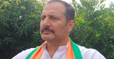 बीजेपी विधायक नीरज कुमार बबलू ने दावा किया कि आरजेडी के अधिकतर विधायक पार्टी के मौजूदा हालात से असंतुष्ट हैं.