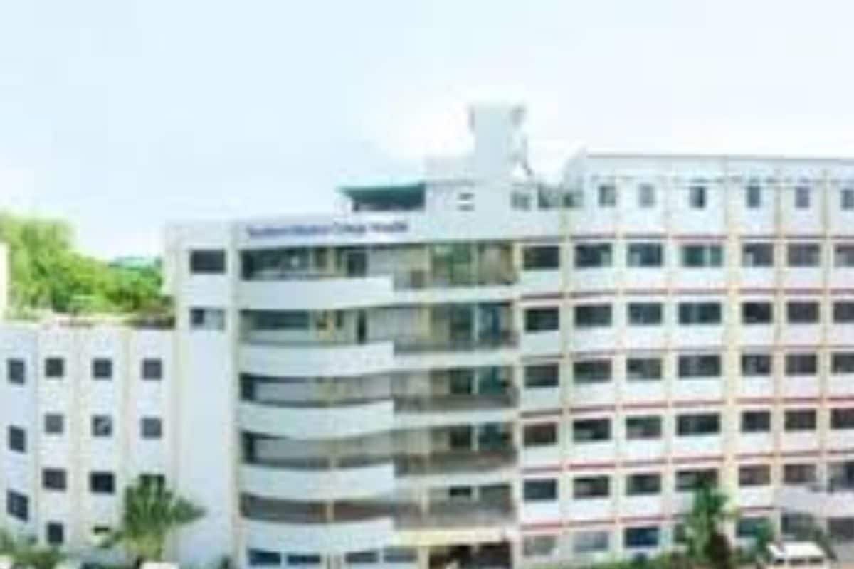 हजारों भारतीय क्यों जाते हैं बांग्लादेश डॉक्टर बननेकैसा है वहां पढ़ाई का स्तर