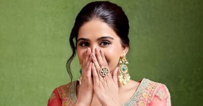 नई दिल्ली.  लोकप्रिय टीवी एक्ट्रेस निमृत कौर अहलूवालिया पहले ही 'छोटी सरदारनी' सीरियल से छा चुकी हैं. उन्हें हाल ही में पंजाबी फिल्म 'शौंकी सरदार' में देखा गया है, जिसमें वे बब्बू मान और गुरु रंधावा के साथ देखी गई थीं, लेकिन अब वह ओटीटी पर भी अपना जलवा दिखाने के लिए तैयार हैं. उन्होंने हिंदी वेबसीरीज की शूटिंग भी पूरी कर ली है. 