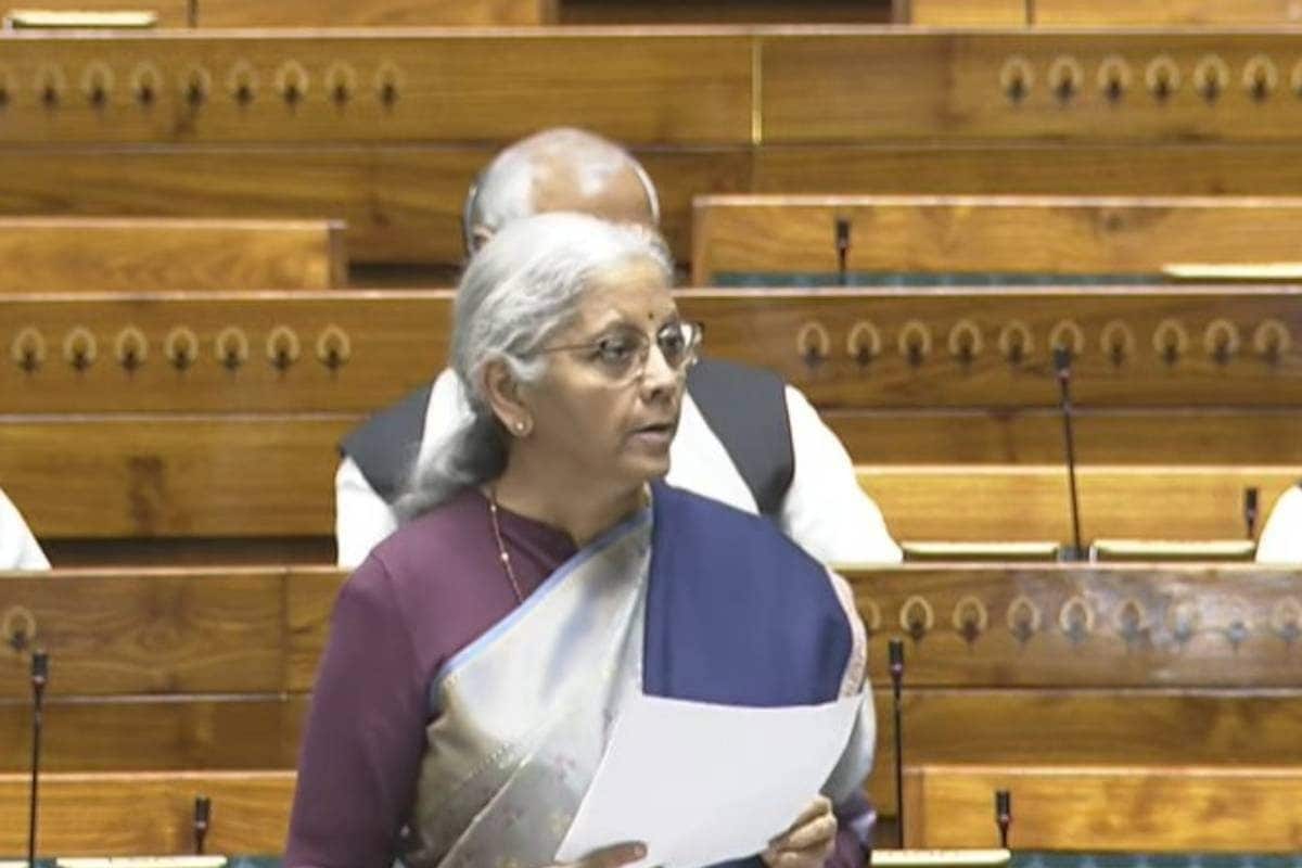 डिफेंस मजबूत करना है तो पान मसाले पर टैक्स बढ़ेगा ही संसद में बोलीं सीतारमण