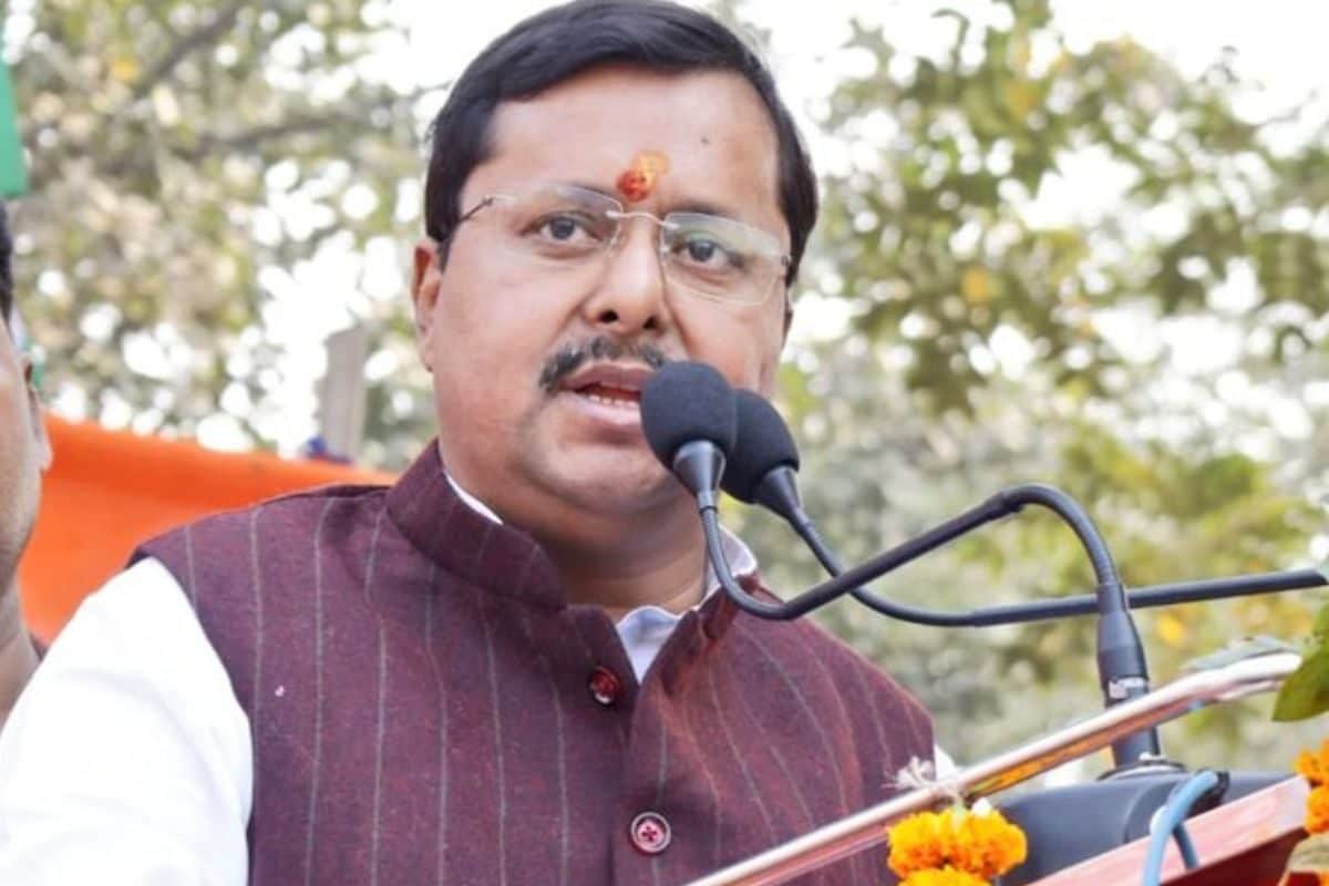 नितिन नबीन ने मंत्री पद से दिया इस्तीफा, संभाल रहे थे 2 विभागों की जिम्मेदारी