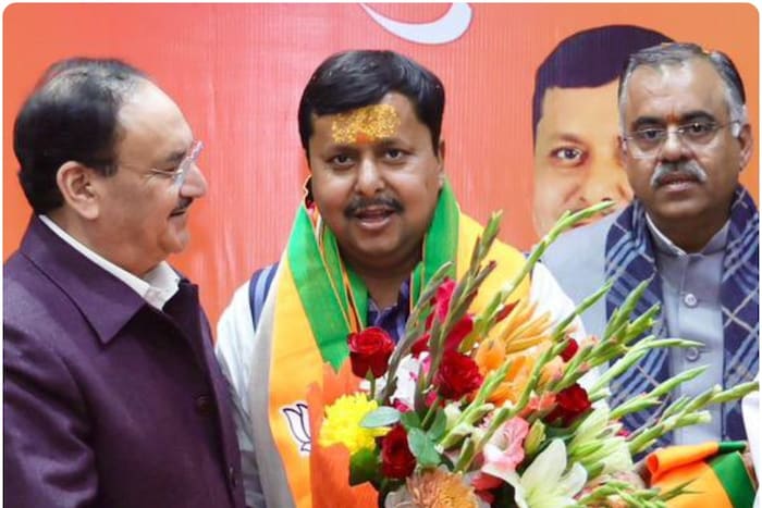 BJP की नई पीढ़ी का प्रतीक, सामान्य कार्यकर्ता से शीर्ष पद तक का सफर