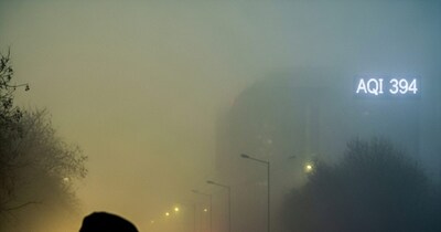 Noida-Ghaziabad Chokes: Triple Crisis of Fog, Cold, Pollution; AQI Soars Past 394