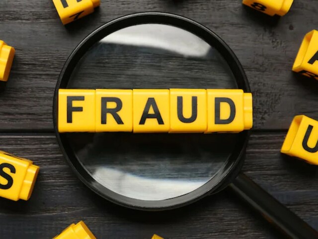 लोन दिलाने के नाम पर 3 हजार लोगों से ठगी, गिरोह चला रहा था 12वीं का स्टूडेंट