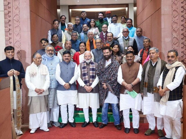 संकेतों से भरी 'साइलेंट मैसेजिंग' वाली तस्वीर PM मोदी ने शेयर की, संदेश समझिये