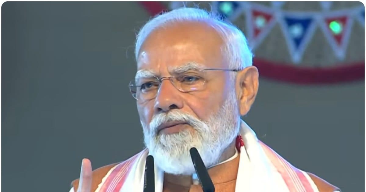 50000 से अधिक लोग, 'भारत माता की जय' के नारे... गुवाहाटी में PM मोदी का रोड शो