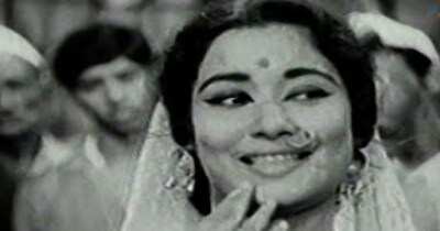 60s Classic: Lata Mangeshkar's 'Payal Ki Jhankar' Still Charms Generations