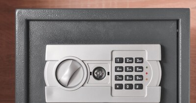 छात्रों ने चॉक की धूल से पल भर में खोल दी क्लासरूम की तिजोरी(फोटो: Canva) 