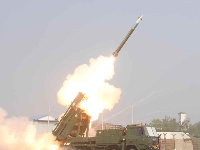 सटीक निशाना, अचूक वार: 120KM दूर भी नहीं बचेगा दुश्मन, नई पिनाका का सफल टेस्‍ट