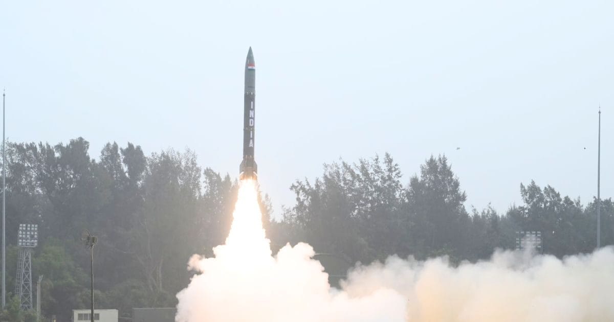 DRDO ने एक साथ दागीं दो 'प्रलय' मिसाइलें, दुनिया ने देखी भारत की ताकत