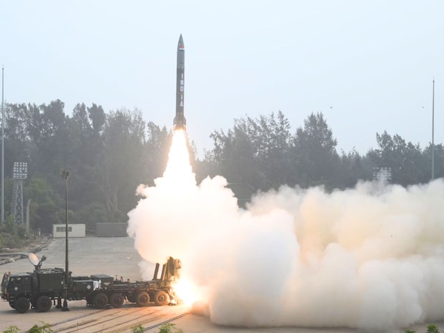 DRDO ने एक साथ दागीं दो 'प्रलय' मिसाइलें, दुनिया ने देखी भारत की ताकत