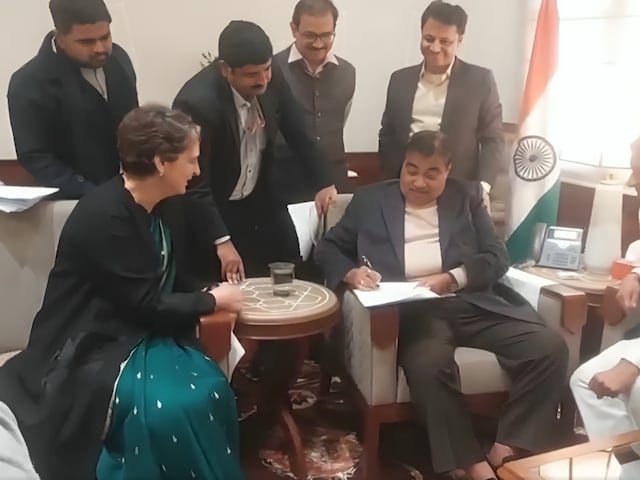 मेरे दरवाजे हमेशा खुले… शिकायत करने आईं प्रियंका को गडकरी ने खिलाई चावल की डिश