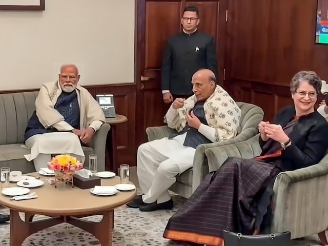 क्या प्रियंका गांधी की 'सॉफ्ट पावर' के आगे अब फीके पड़ रहे हैं राहुल के तेवर?