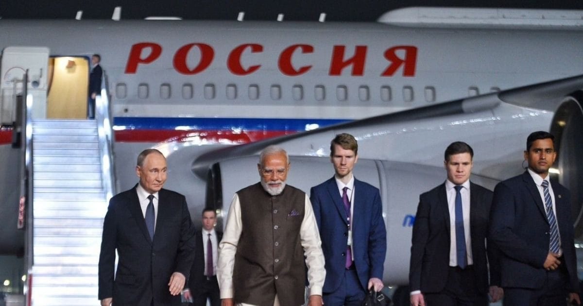 पुतिन के स्पेशल प्लेन की सीक्रेट भाषा, 'РОССИЯ' का मतलब क्या है?