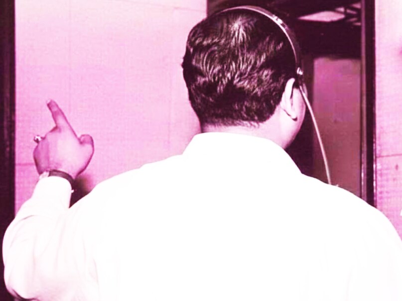 Mohammed Rafi, legendary playback singer, Mohammed Rafi Untold Story, Mohammed Rafi Real Story, Mohammed Rafi Shocking Story, मोहम्मद रफी, महान प्लेबैक सिंगर, मोहम्मद रफी की अनकही कहानी, मोहम्मद रफी की असली कहानी, मोहम्मद रफी की चौंकाने वाली कहानी