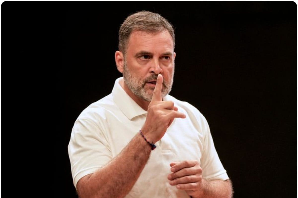 शिक्षा संस्थानों को कमजोर करने की साजिश रच रहे बीजेपी और संघ: राहुल गांधी