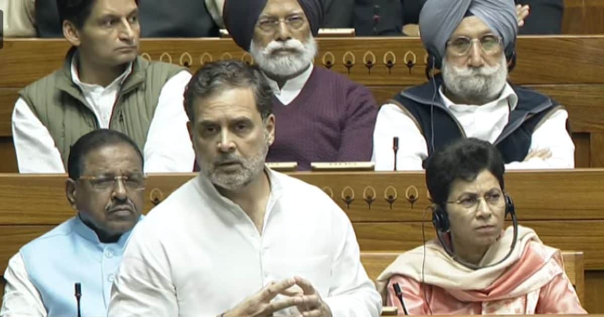 खादी देश के लोगों की भावना, खादी पर टोकने वाले नेताओं को राहुल गांधी का जवाब