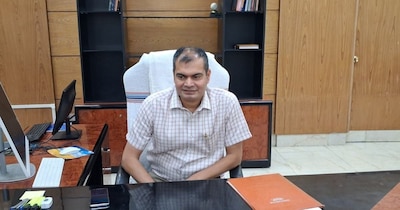 राजीव रौशन को उच्च शिक्षा विभाग का सचिव बनाया गया है.