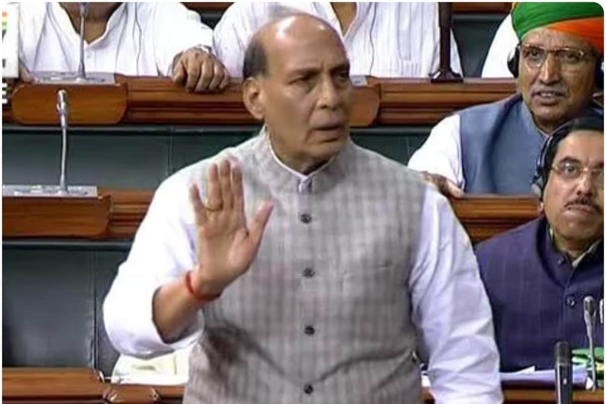 राजनाथ को आया गुस्सा लोकसभा में विपक्षी सांसद की टोका-टाकी पर सुनाई खरी-खरी