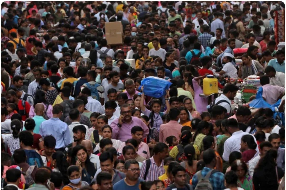 SIR के बहाने NRC कर रहे अखिलेश और ओवैसी तो बोल गए लेकिन आप समझ लें अंतर