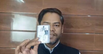 Bhopal Voter List Chaos: Names Missing, Deceased Included After SIR