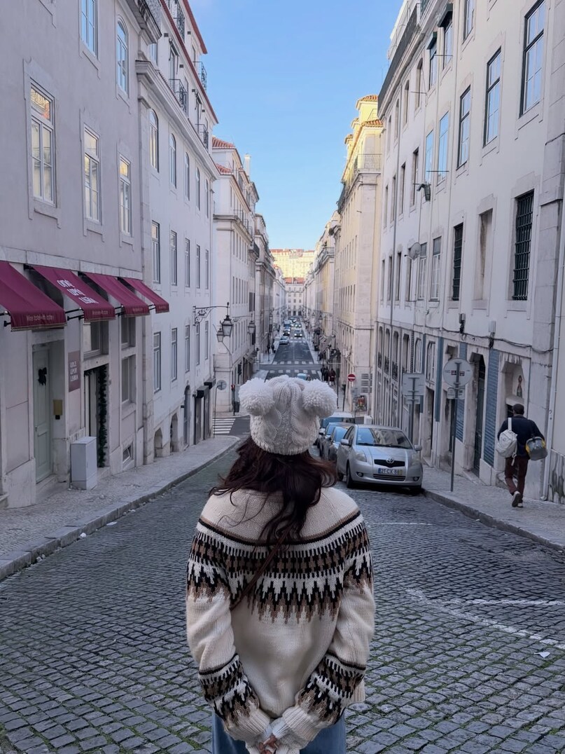 Samantha Raj Nidimoru