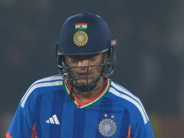 ODI सीरीज से पहले गिल फ्लॉप, VHT में 11 रन बनाकर हुए आउट