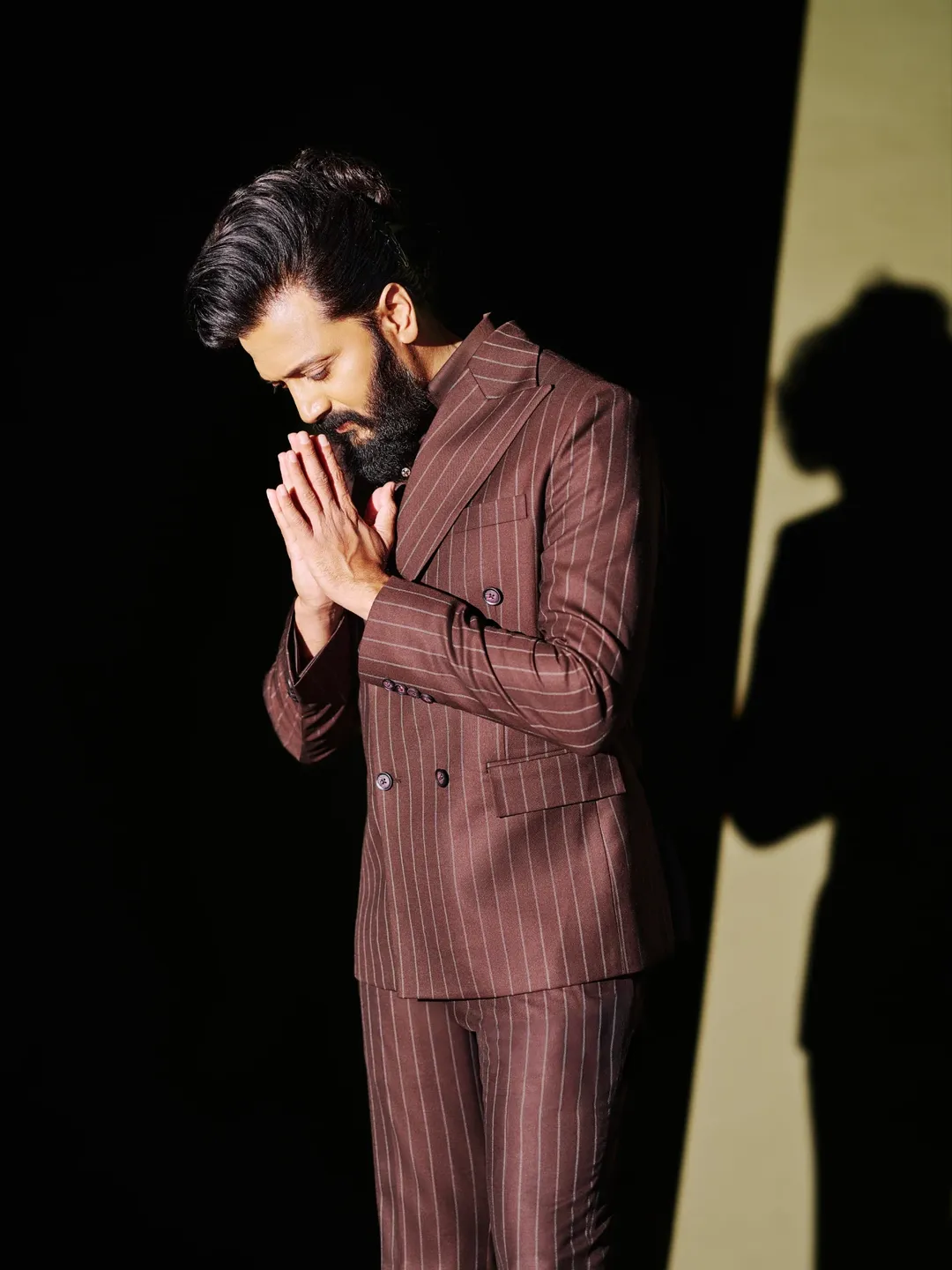 Riteish Deshmukh, Riteish Deshmukh News, Riteish Deshmukh Family, Happy Birthday Riteish Deshmukh, riteish deshmukh net worth, Riteish Deshmukh wife, रितेश देशमुख , रितेश देशमुख का बर्थडे, रितेश देशमुख का परिवार, रितेश देशमुख के पिता, रितेश देशमुख के नेटवर्थ